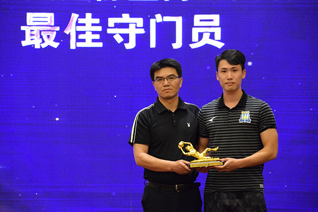 老将米尔斯将继续服务ASVEL，因前队友帕克的执教而留队？