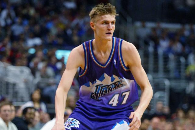 震撼NBA！三冠助教加盟76人，将再携手詹姆斯